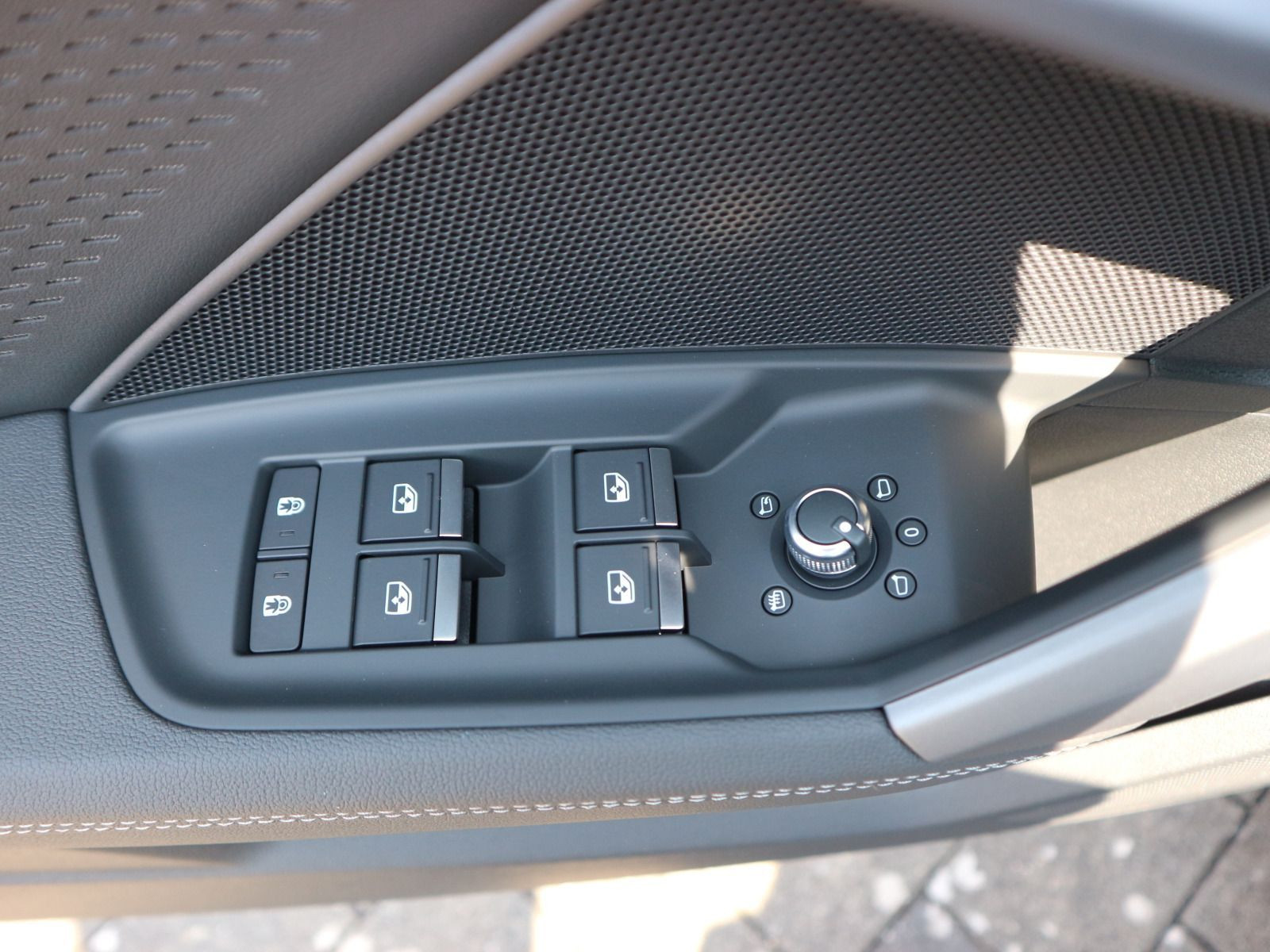 Fahrzeugabbildung Audi A3 Sportback S line 35 TDI S tronic*AHK*PANO*