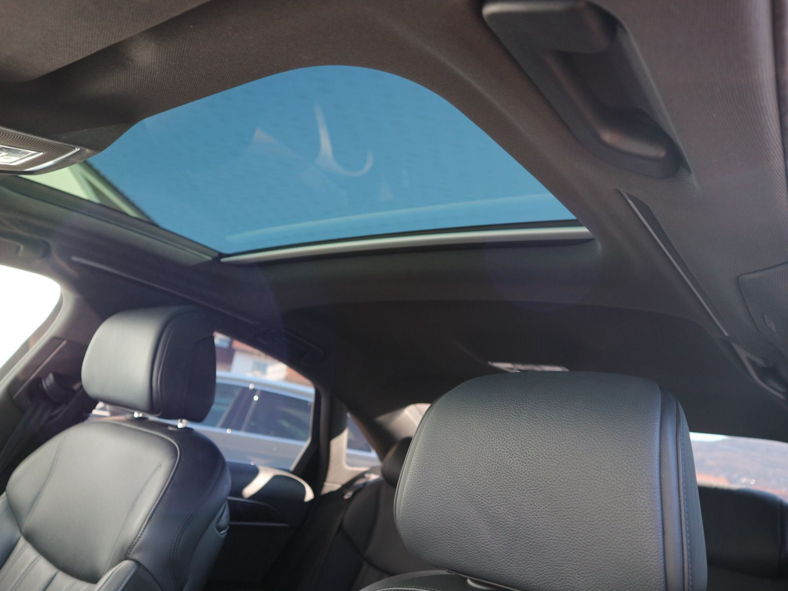 Fahrzeugabbildung Audi A8 60 TFSI e SITZBELÜFTUNG*360°*PANO*MATRIX-LED