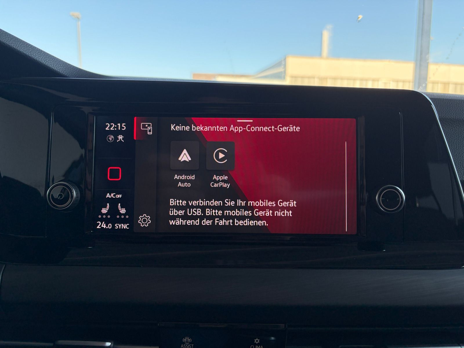 Fahrzeugabbildung Volkswagen Golf Style 1.5 TSI ACC RFK CARPLAY LED