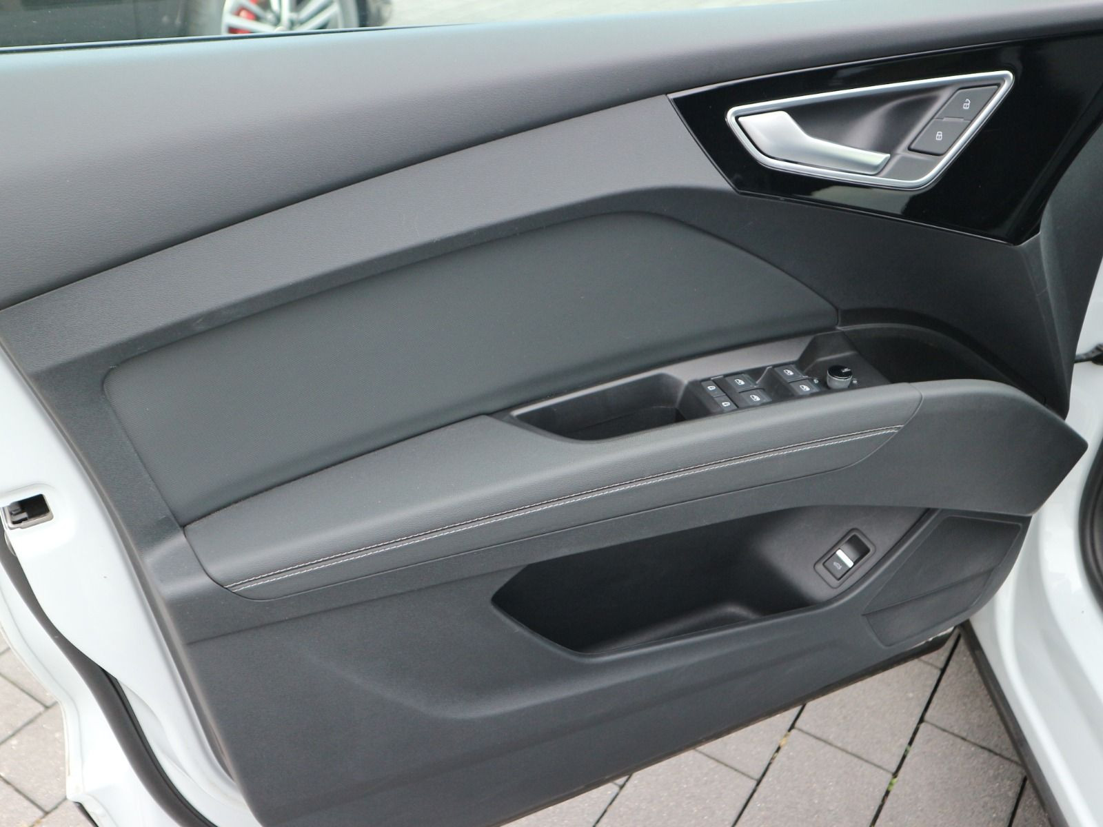 Fahrzeugabbildung Audi Q4 Sportback e-tron S line 40 AHK*KAMERA*HEADUP