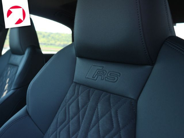 Fahrzeugabbildung Audi RS 3 Limousine S tronic*NIMBUSGRAU*PANO*280km/h*
