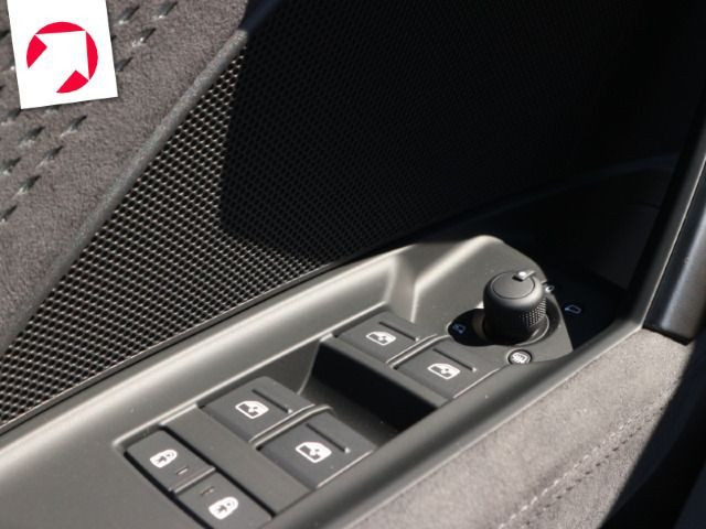 Fahrzeugabbildung Audi RS 3 Limousine S tronic*NIMBUSGRAU*PANO*280km/h*
