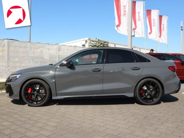 Fahrzeugabbildung Audi RS 3 Limousine S tronic*NIMBUSGRAU*PANO*280km/h*