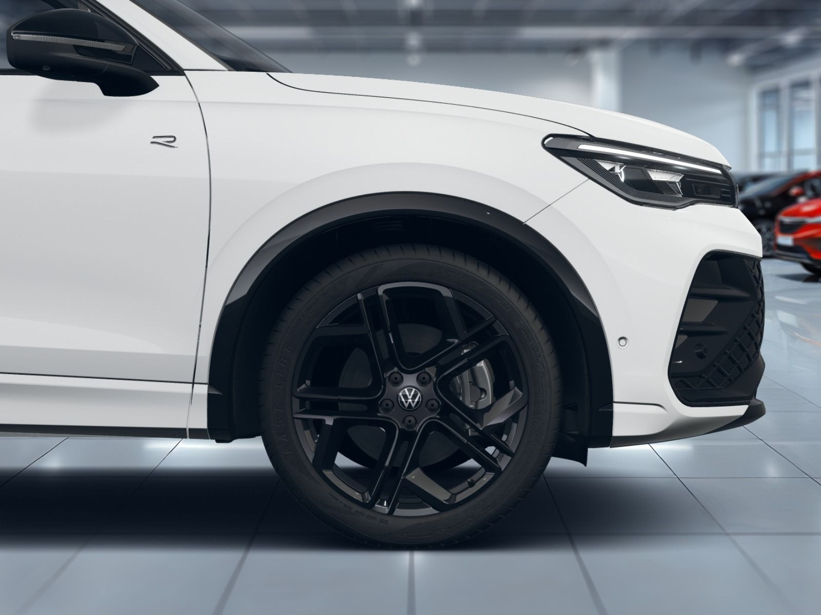 Fahrzeugabbildung Volkswagen Tiguan R-Line 2,0 l TDI SCR 4MOTION (193 PS) DSG*WINTERRÄDER*AHK*STHZG*