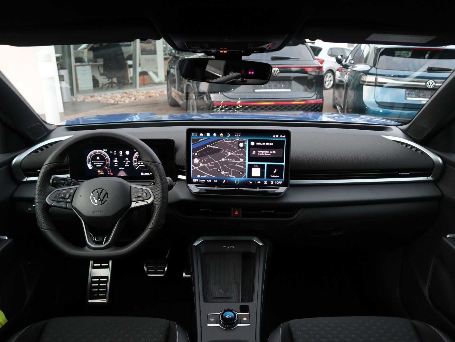 Fahrzeugabbildung Volkswagen T-Roc R-Line 1.5 eTSI OPF (150 PS) DSG *NEUES MODELL!*