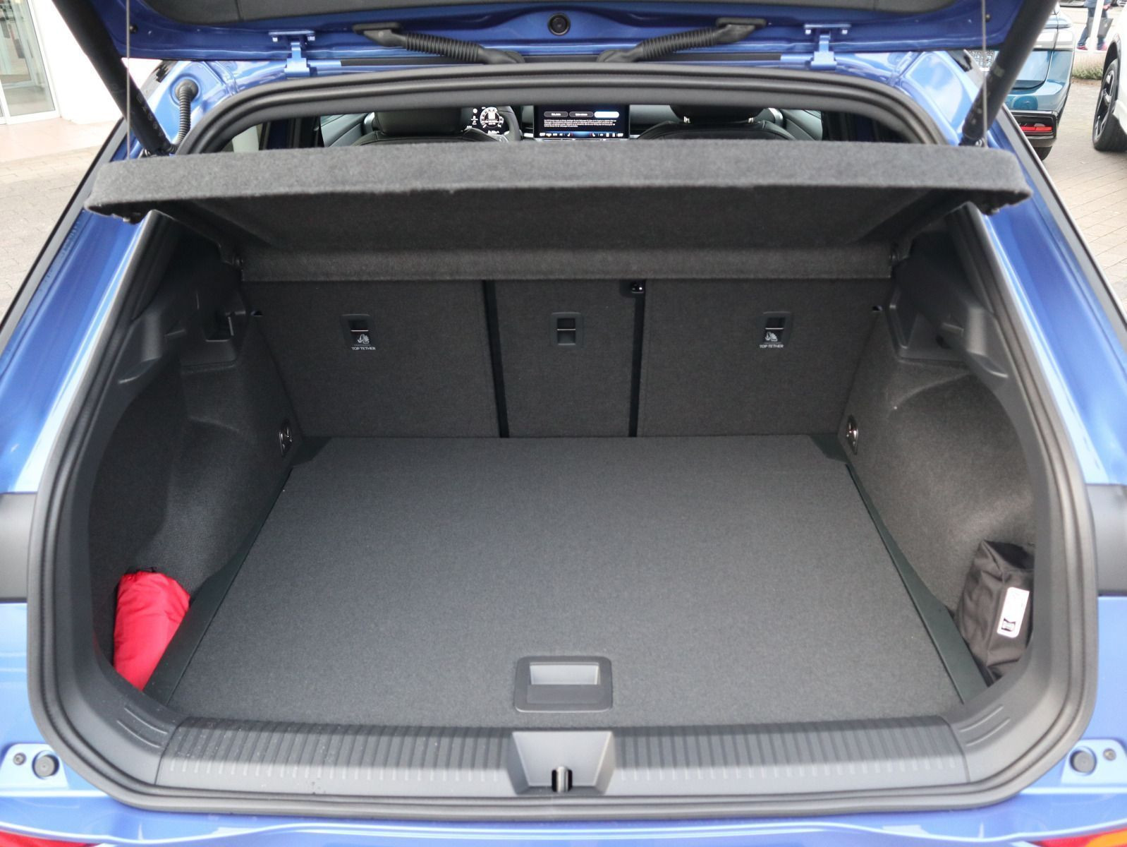 Fahrzeugabbildung Volkswagen T-Roc R-Line 1.5 eTSI OPF (150 PS) DSG *NEUES MODELL!*