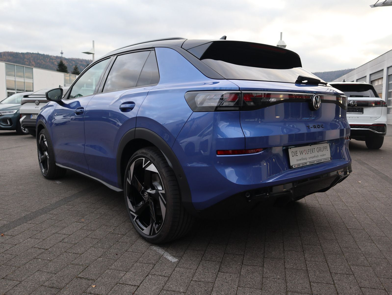 Fahrzeugabbildung Volkswagen T-Roc R-Line 1.5 eTSI OPF (150 PS) DSG *NEUES MODELL!*