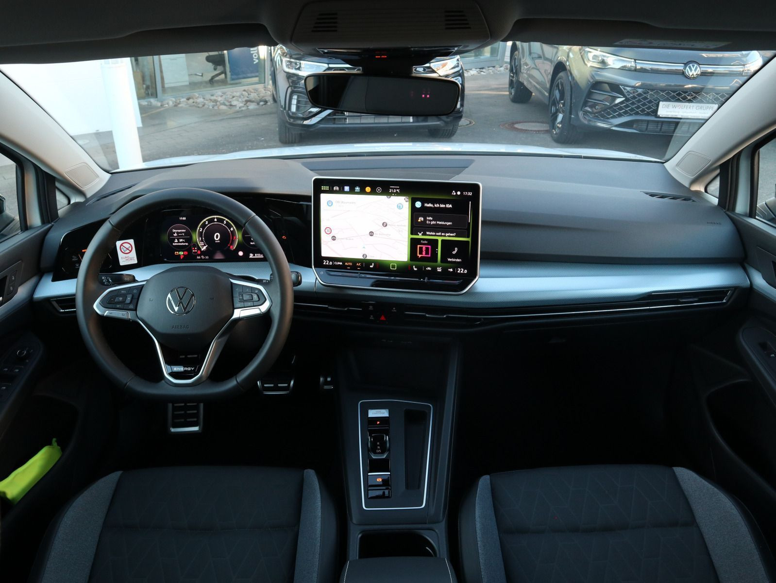 Fahrzeugabbildung Volkswagen Golf Energy 1.5 eTSI DSG NAVI LED PLUS 5J GARANTIE