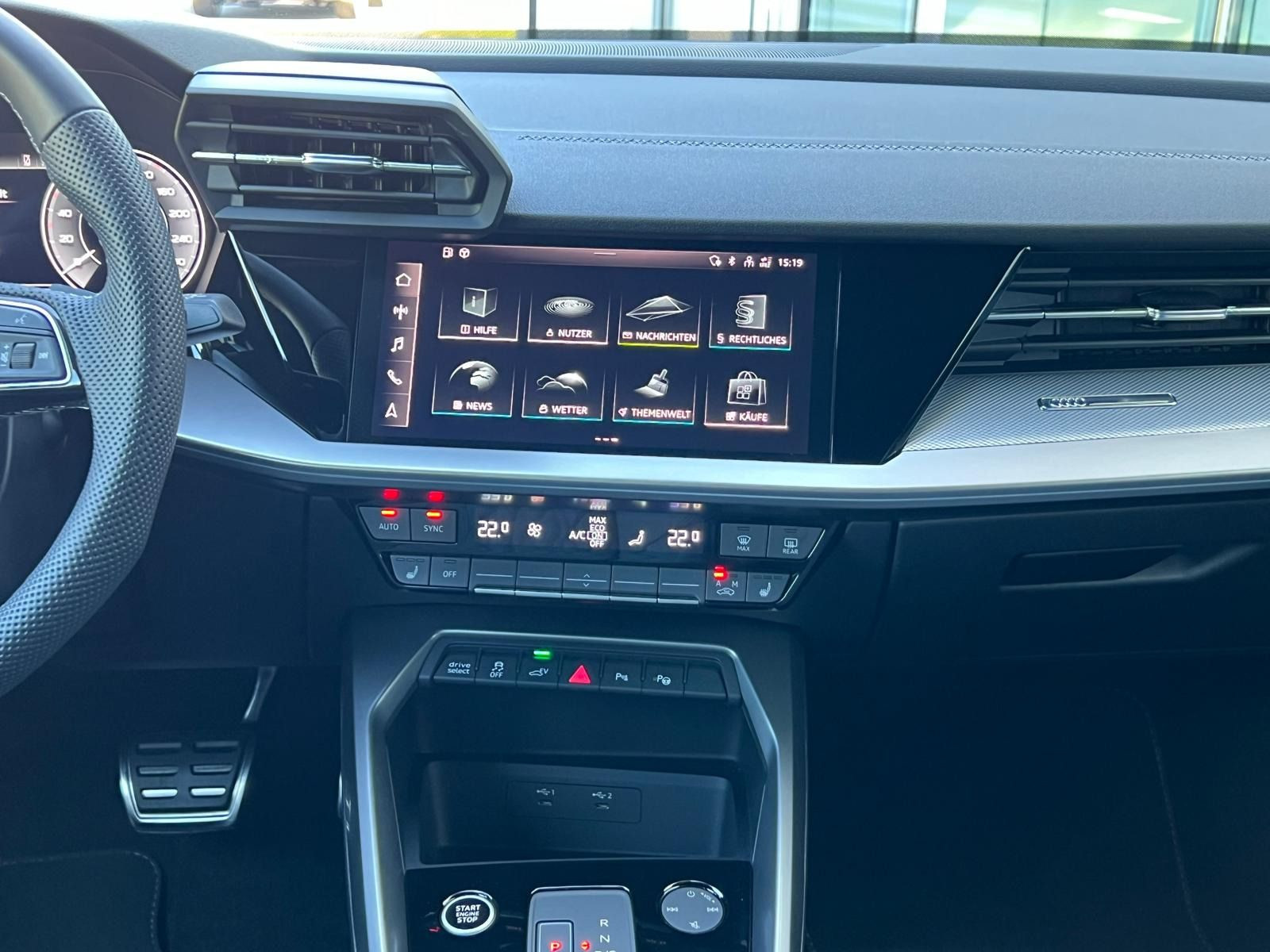 Fahrzeugabbildung Audi A3 Sportback 45 TFSIe S LINE+WINTERRÄD+AHK+LEDER