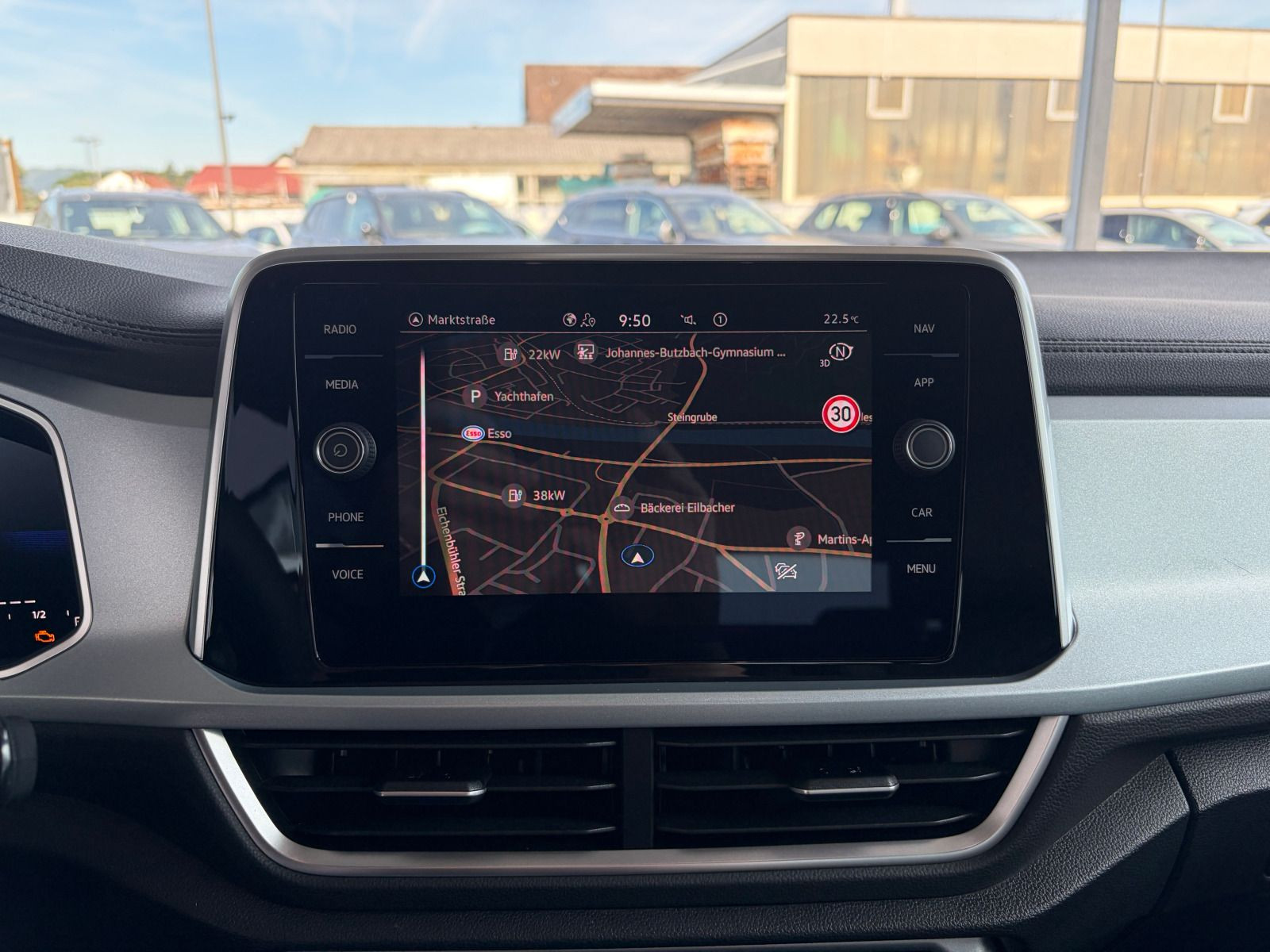 Fahrzeugabbildung Volkswagen T-Roc Cabriolet GOAL 1.0 TSI RFK NAVI ACC LED CARPLAY