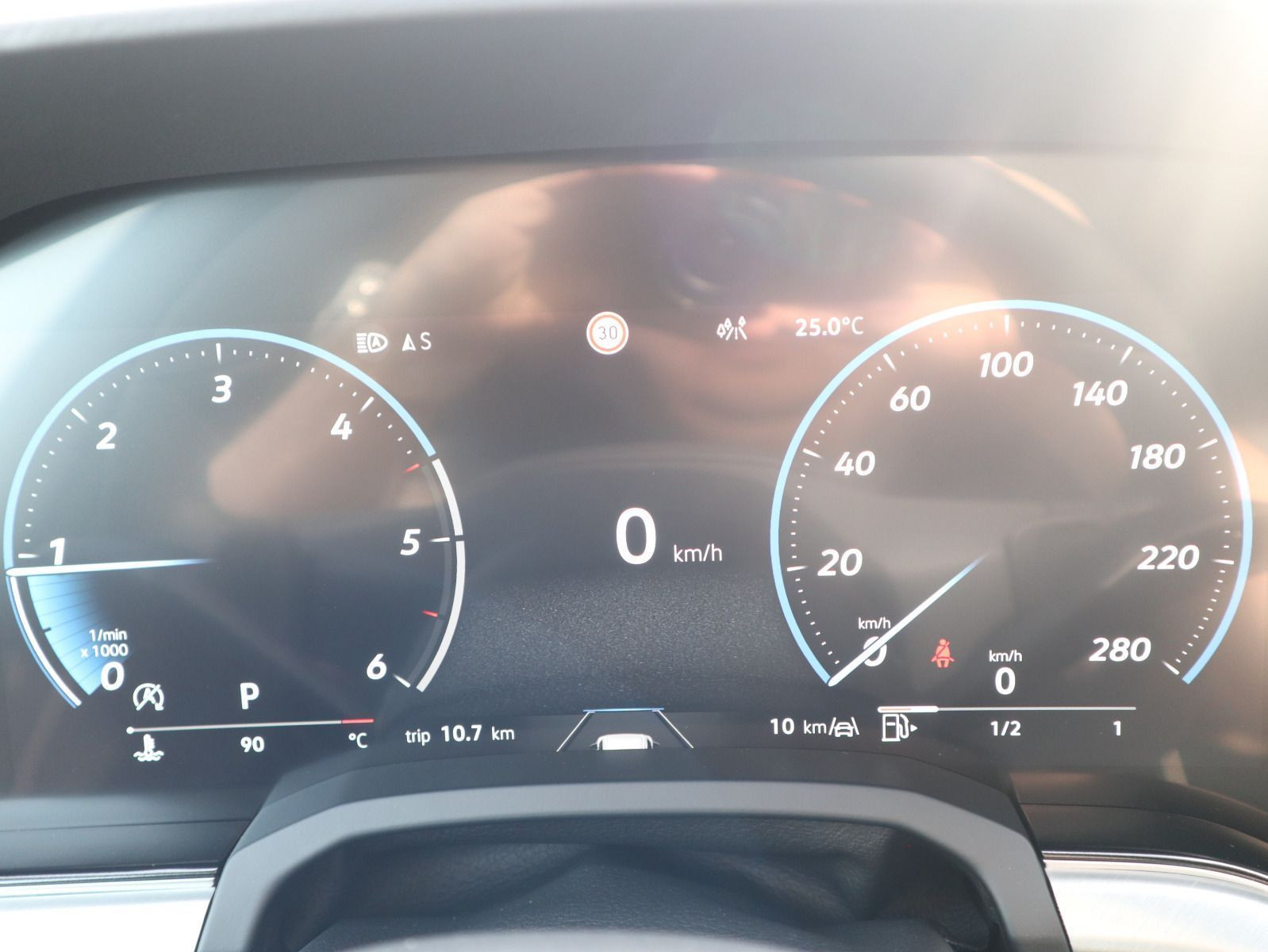 Fahrzeugabbildung Volkswagen Touareg R-Line 3,0 l V6 TDI SCR 4MOTION 210 kW (286 PS) 8-Gang-Automatik (Tiptronic)