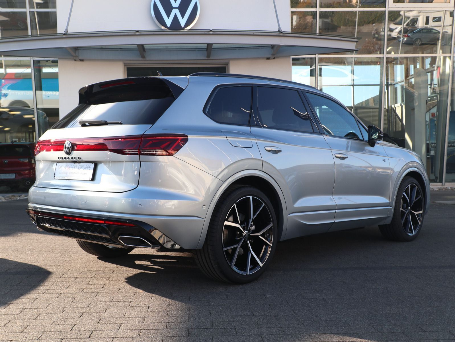 Fahrzeugabbildung Volkswagen Touareg R-Line 3,0 l V6 TDI SCR 4MOTION 210 kW (286 PS) 8-Gang-Automatik (Tiptronic)