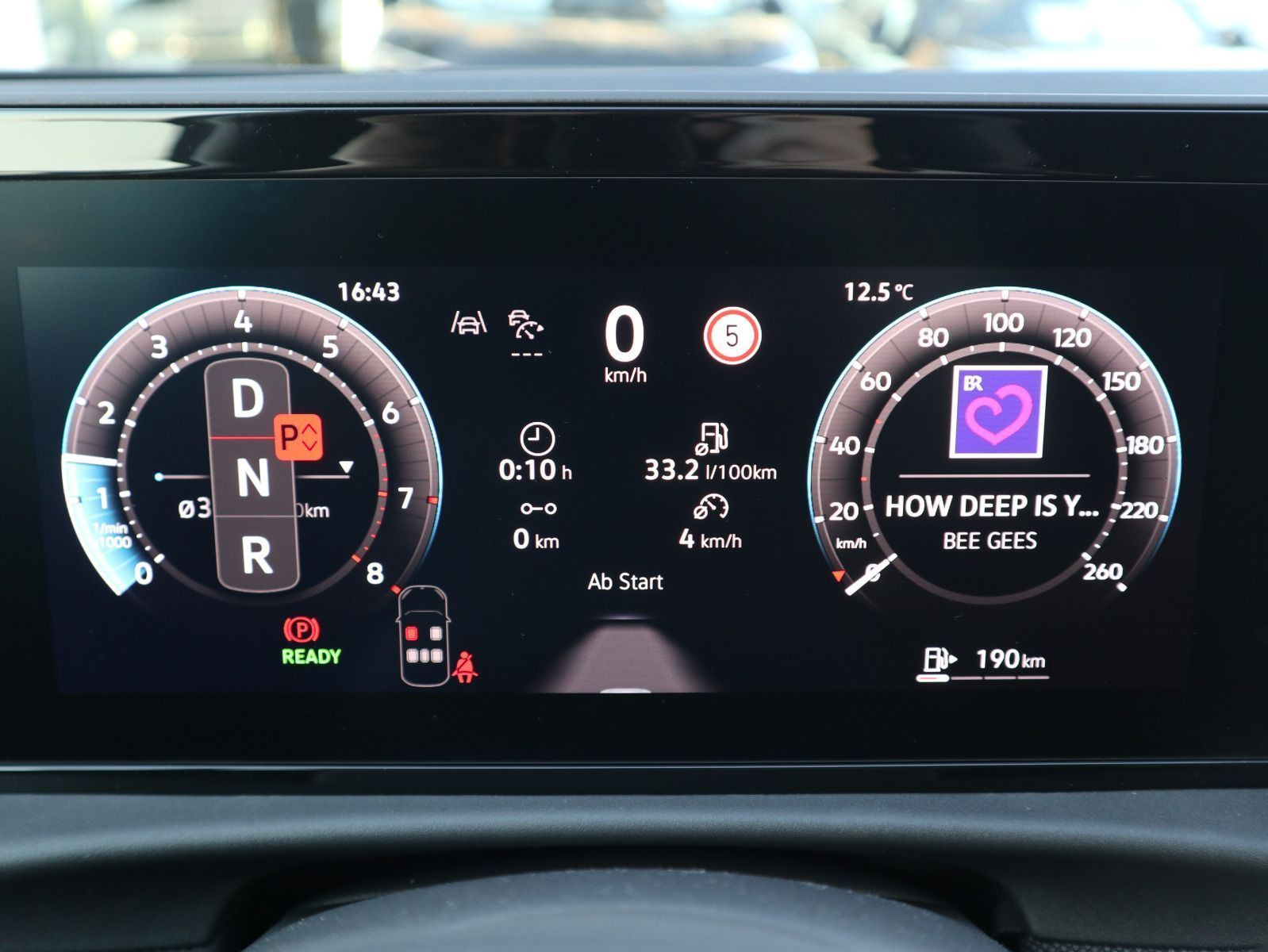 Fahrzeugabbildung Volkswagen T-Roc Life 1.5 eTSI OPF (116 PS) DSG *GANZJAHRESREIFEN*NAVI*NEUES MODELL*