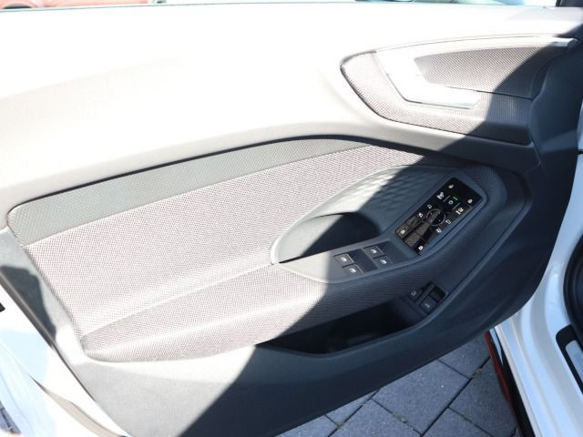 Fahrzeugabbildung Audi A5 Limousine edition one e-hybrid quattro 220 kW