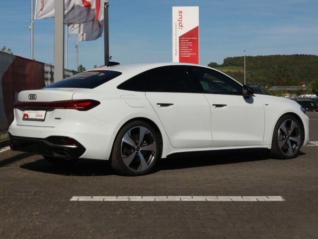 Fahrzeugabbildung Audi A5 Limousine edition one e-hybrid quattro 220 kW