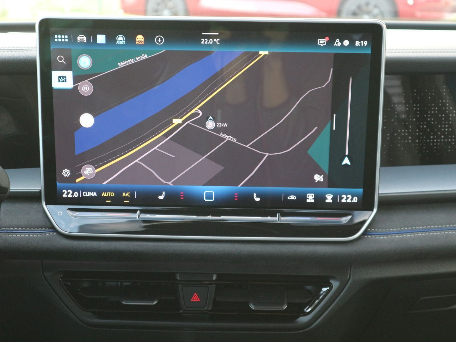Fahrzeugabbildung Volkswagen Tayron R-Line 2.0 TDI DSG 4M AHK PANO STHZG 7-SITZE