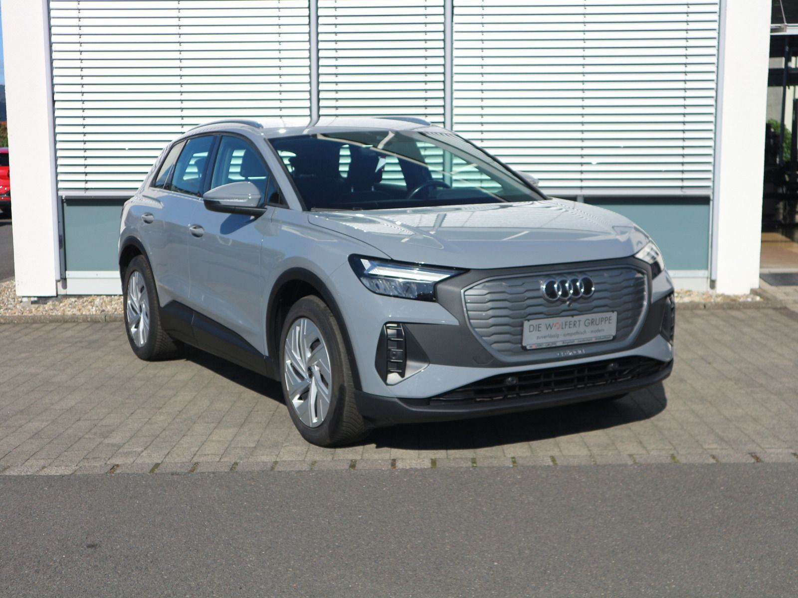 Fahrzeugabbildung Audi Q4 e-tron 40 ACC*RFK*SITZHEIZUNG*PARKASISST