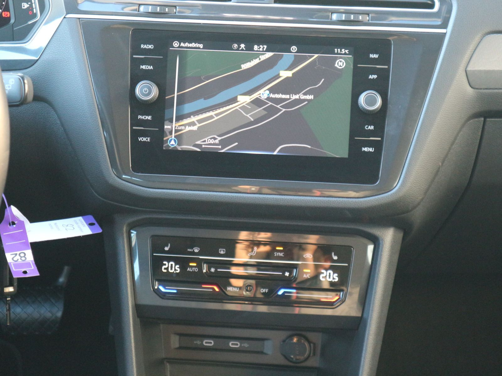 Fahrzeugabbildung Volkswagen Tiguan Allspace Life 2.0 TDI DSG RFK ACC LED NAVI