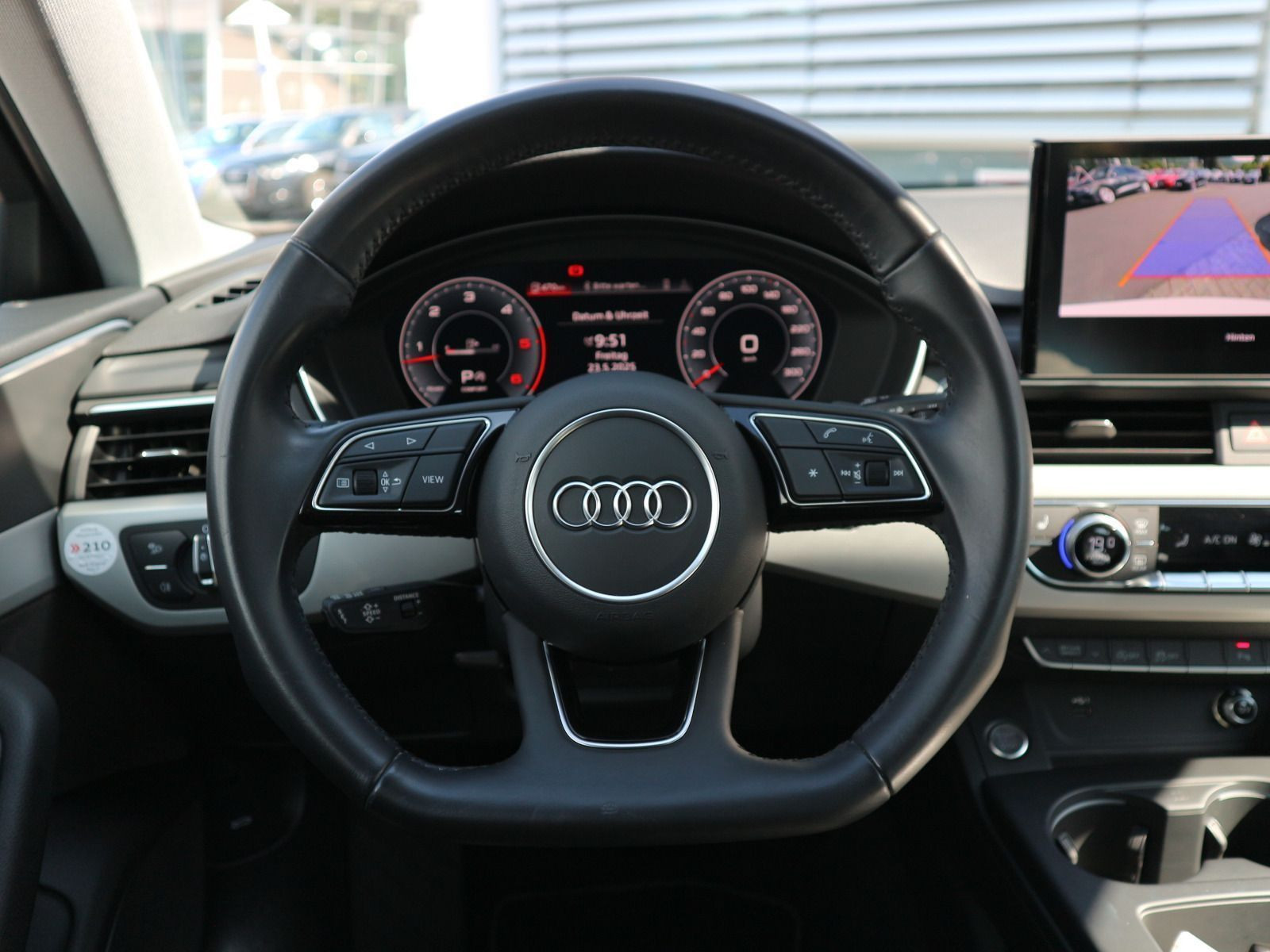 Fahrzeugabbildung Audi A4 Avant 45 TDI quattro S line MATRIX*NAVI*RFK