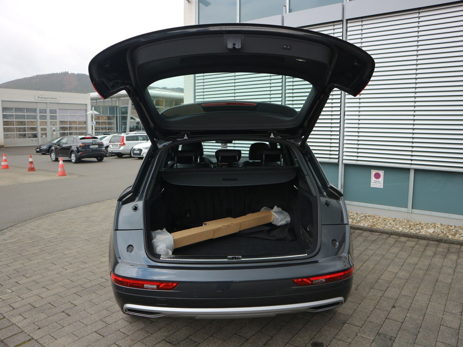 Fahrzeugabbildung Audi Q5 2.0 TFSI quattro S tronic sport CARPLAY*LED*SHZ*NAVI