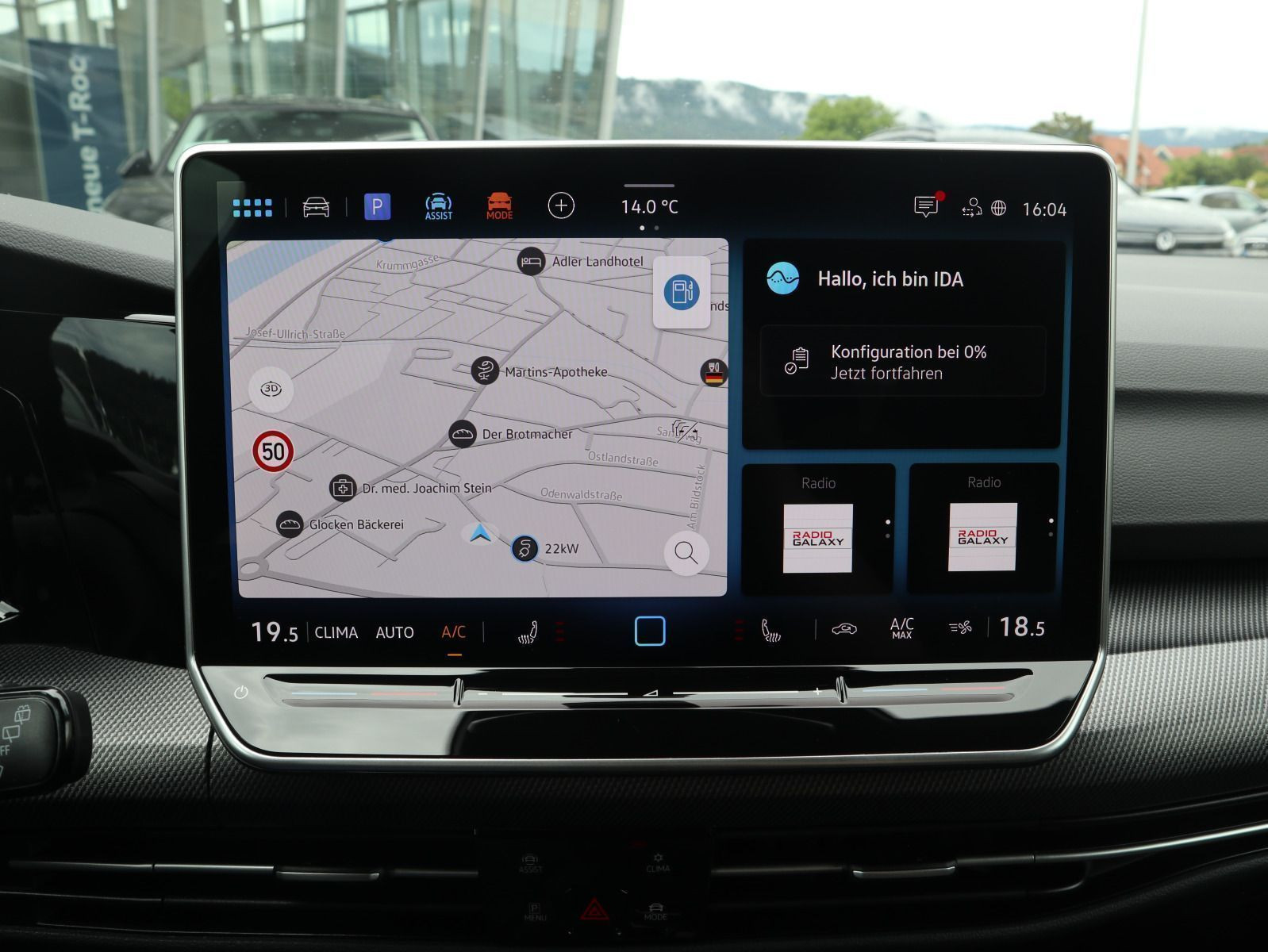 Fahrzeugabbildung Volkswagen Golf Variant R-Line 2,0 TDI SCR (150 PS) DSG *AHK*NAVI*BLACKSYTLE