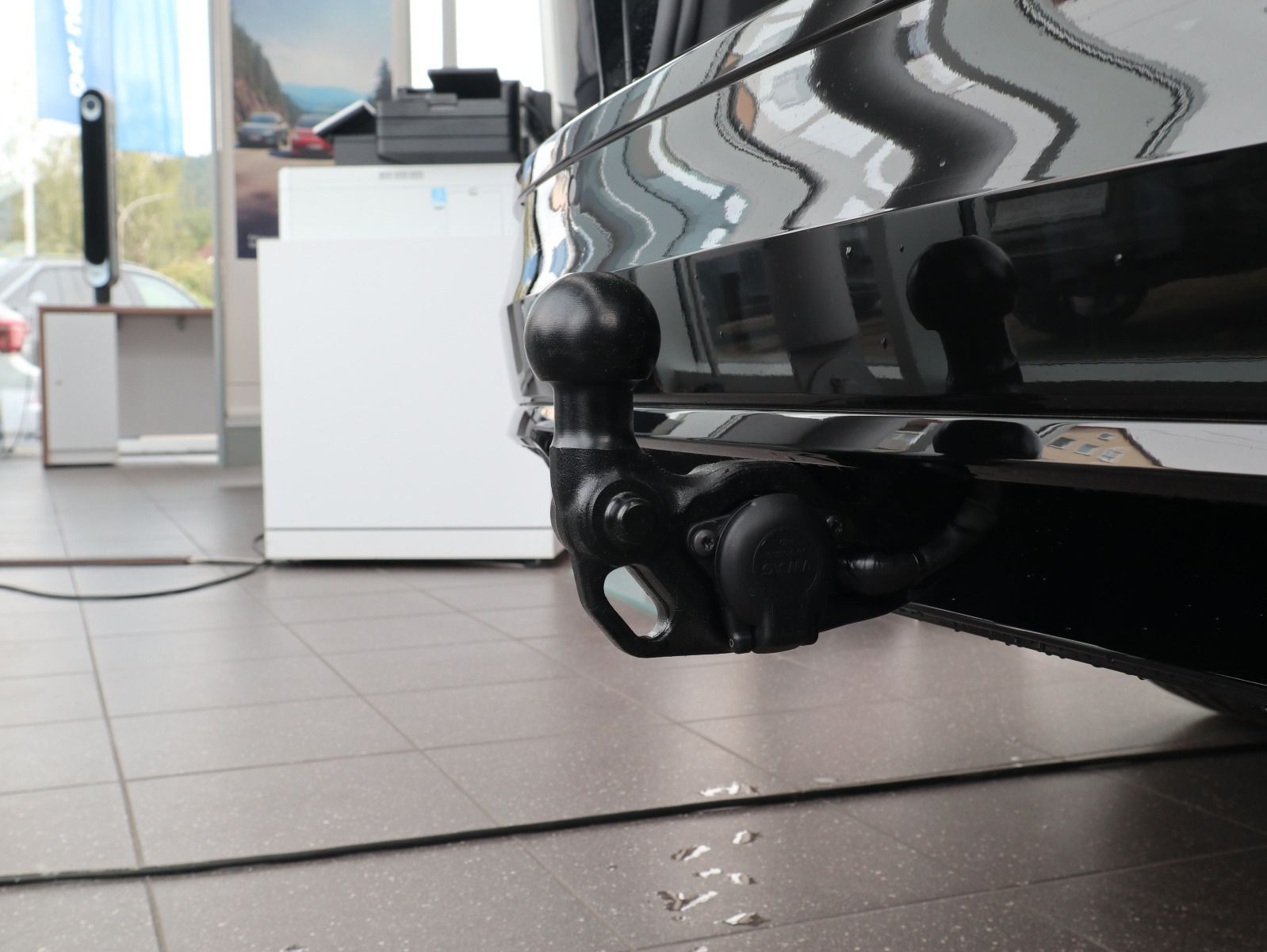 Fahrzeugabbildung Volkswagen Golf Variant R-Line 2,0 TDI SCR (150 PS) DSG *AHK*NAVI*BLACKSYTLE