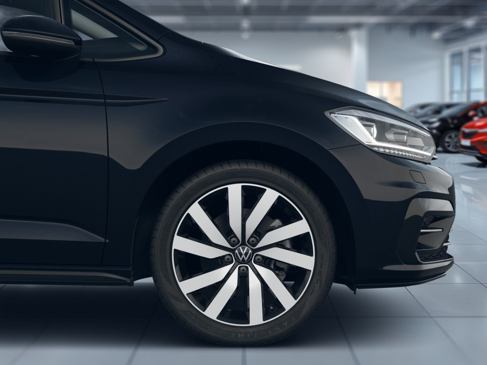 Fahrzeugabbildung Volkswagen Touran ENERGY 1,5 TSI OPF (150 PS) DSG*R-LINE*NAVI*7-SITZER*