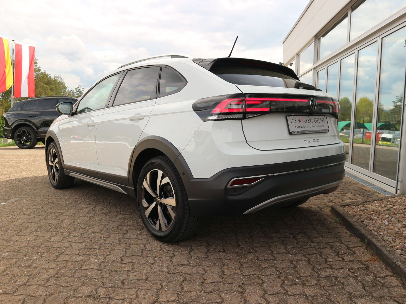 Fahrzeugabbildung Volkswagen Taigo Style 1.5 TSI DSG AHK RFK NAVI ACC CARPLAY