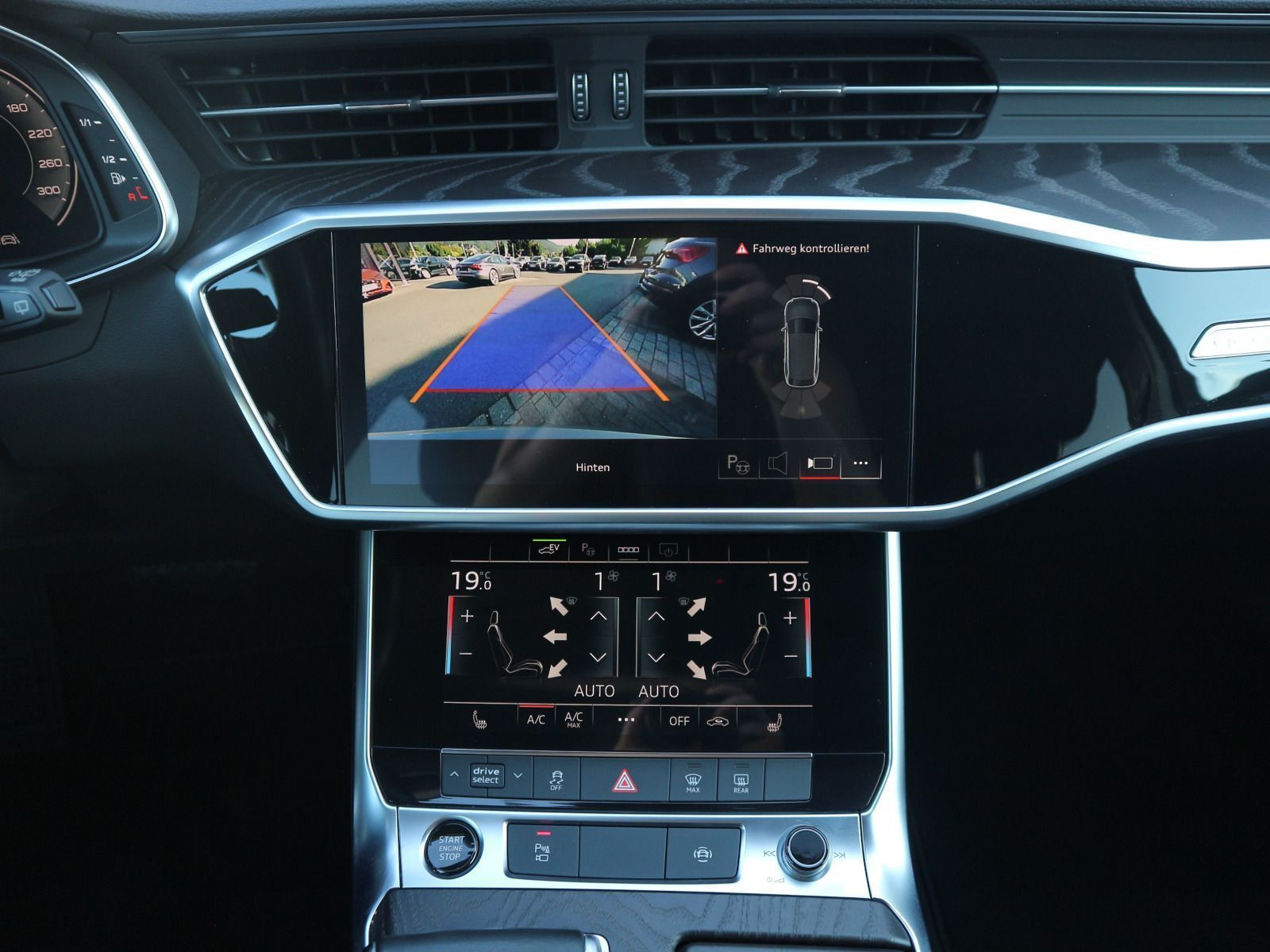 Fahrzeugabbildung Audi A6 Avant 50 TFSI e quattro basis CARPALY*RFK
