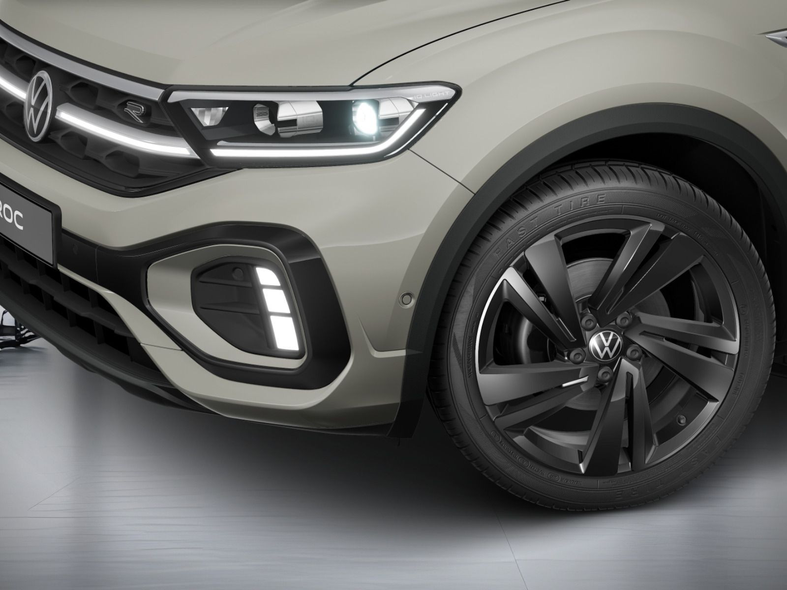 Fahrzeugabbildung Volkswagen T-Roc R-Line 1.5 l TSI OPF (150 PS) DSG*AHK*WINTERRÄDER*NAVI*RFK*