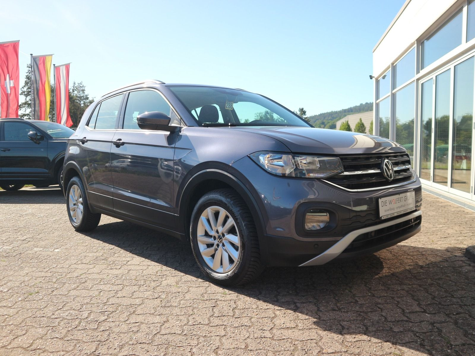 Fahrzeugabbildung Volkswagen T-Cross Life 1.0 TSI CARPLAY PDC DAB+ LIGHTASSIST