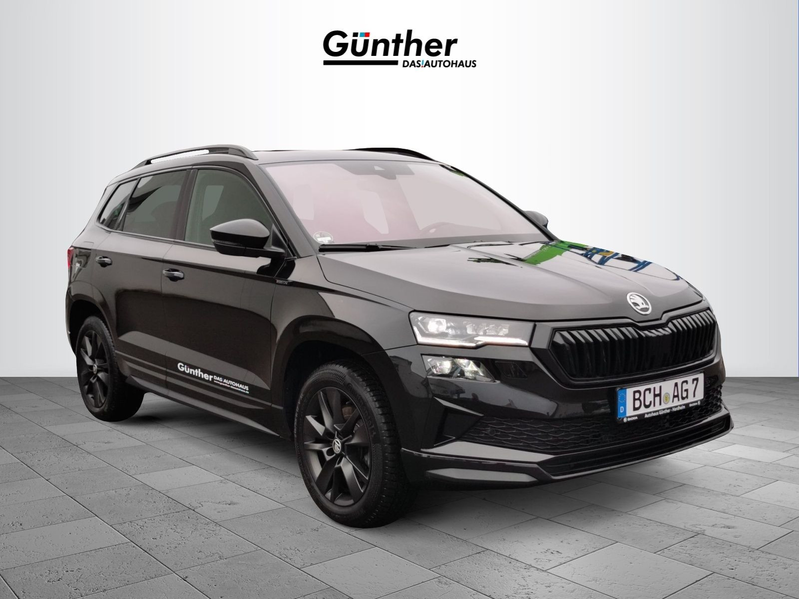Fahrzeugabbildung SKODA Karoq Sportline 4x4 2,0 TDI DSG +AHK+PANO+STANDH