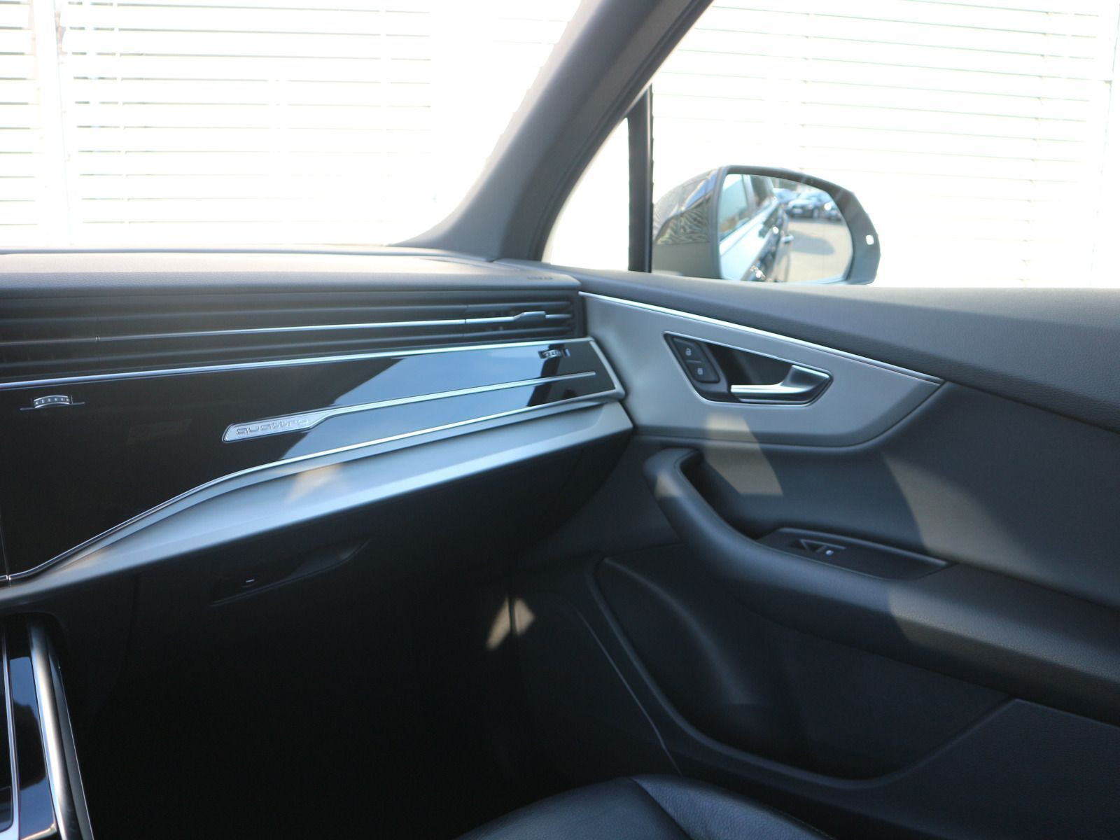 Fahrzeugabbildung Audi Q7 S line 55 TFSI e quattro AHK*HUD*MATRIX*CARPLAY*ACC