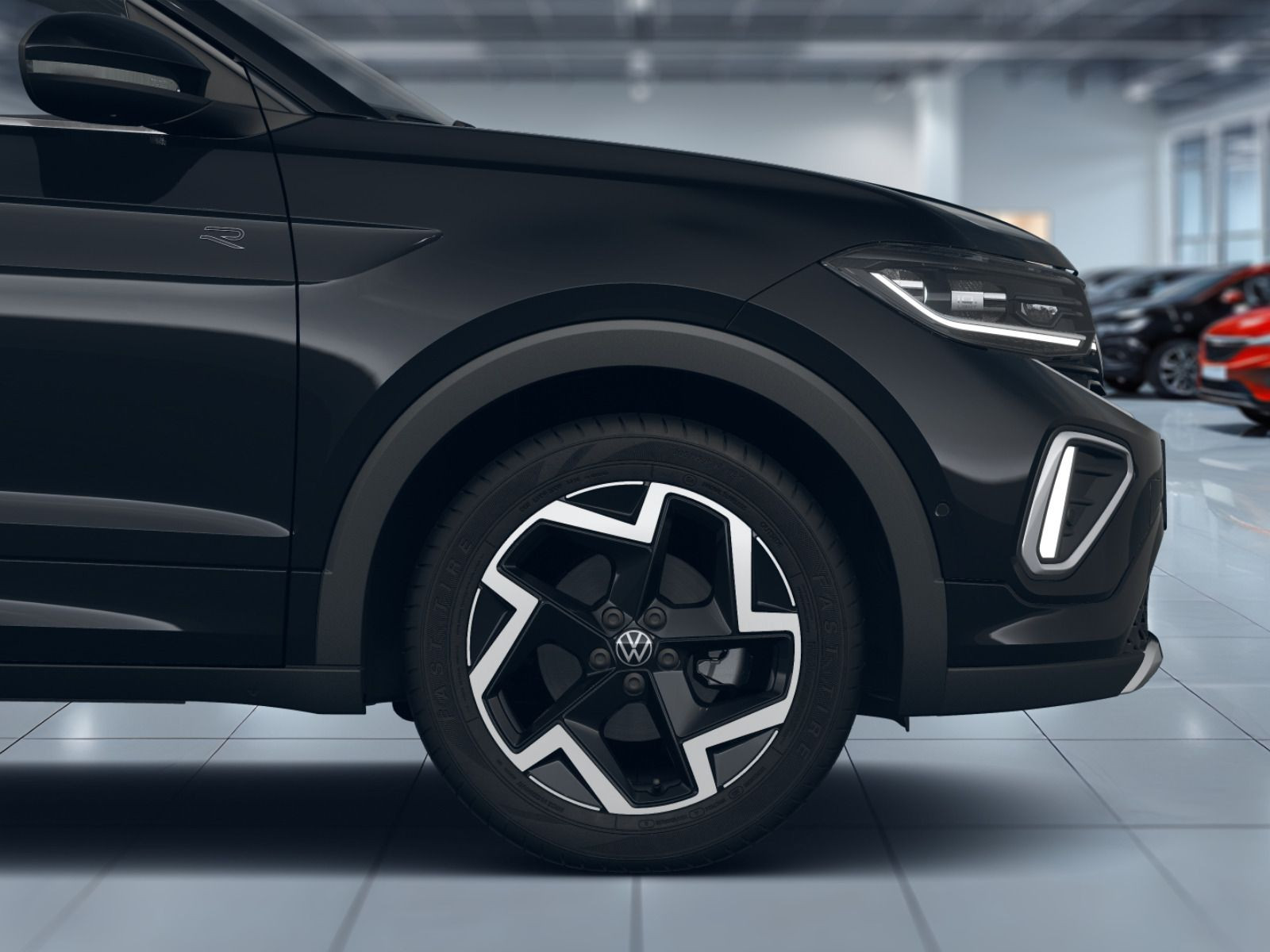 Fahrzeugabbildung Volkswagen T-Cross R-Line 1.5 TSI ACT OPF (150 PS) DSG*AHK*NAVI*ALLWETTER*