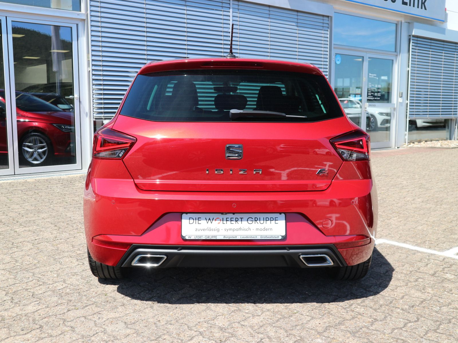 Fahrzeugabbildung SEAT Ibiza 1.5 TSI FR LED ACC AHK RFK SITZHZG
