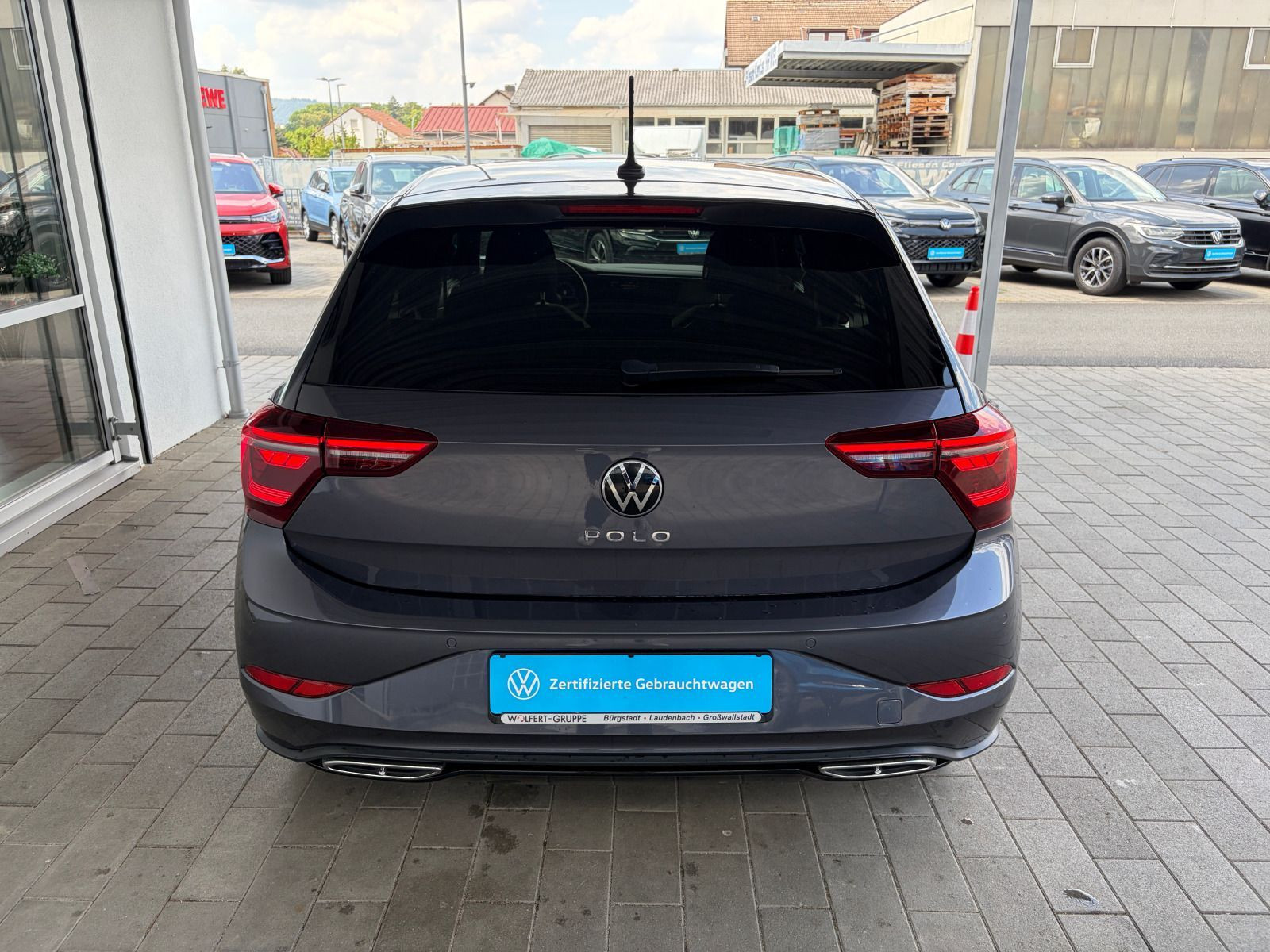 Fahrzeugabbildung Volkswagen Polo R-Line 1.0 TSI DSG NAVI ACC RFK IQ-DRIVE