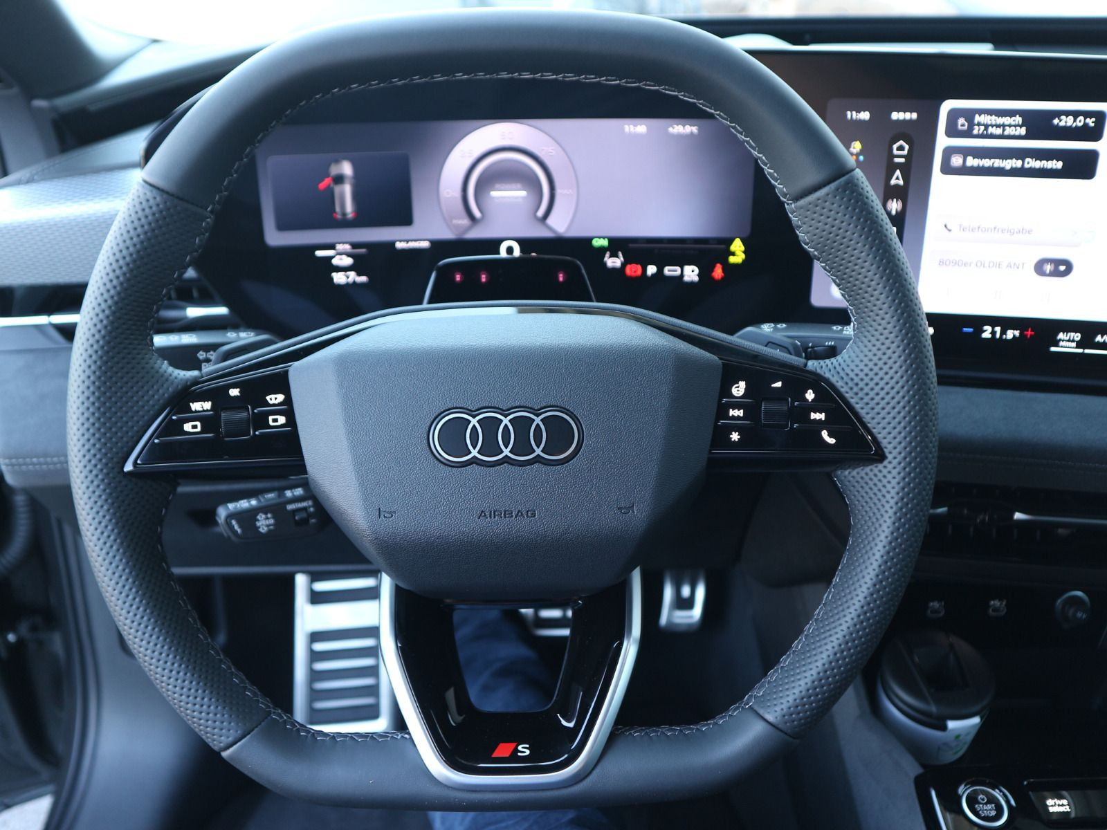 Fahrzeugabbildung Audi A6 Avant e-tron S line business*0,25%*AHK*LUFT*
