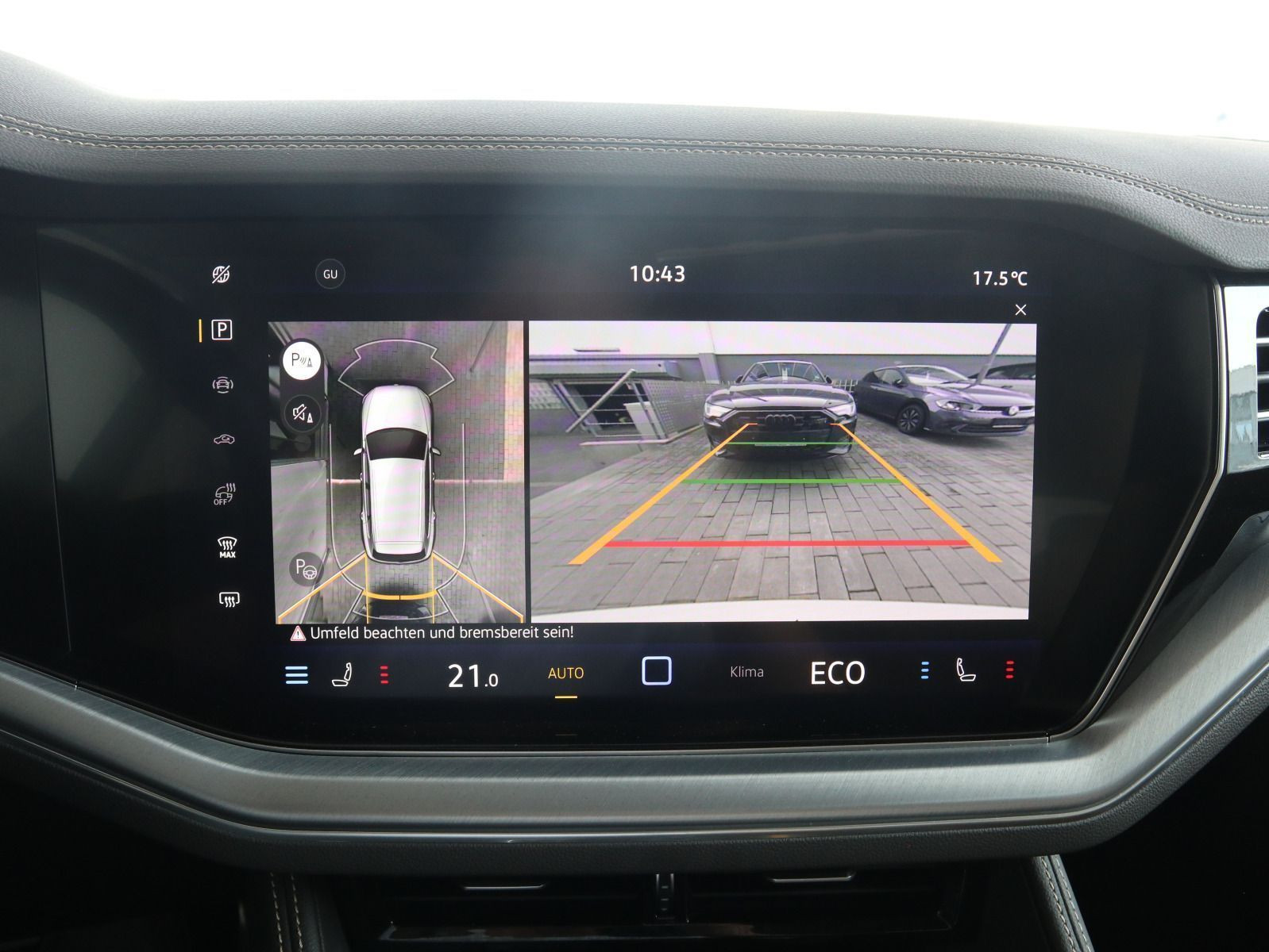 Fahrzeugabbildung Volkswagen Touareg R-Line 3.0 V6 TSI DSG 4Motion PANO AHK LUFT 360° STHZG