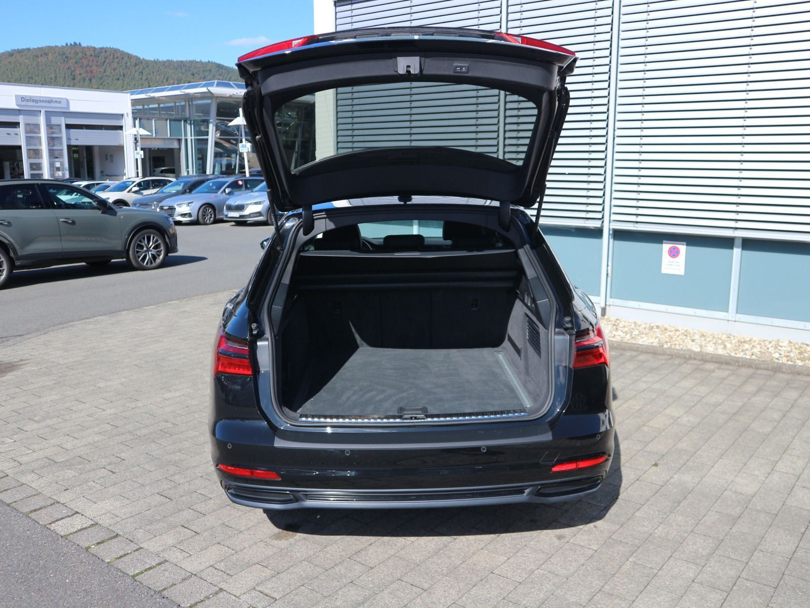Fahrzeugabbildung Audi A6 Avant sport 45 TFSI quattro AHK*360°*ACC*B&O