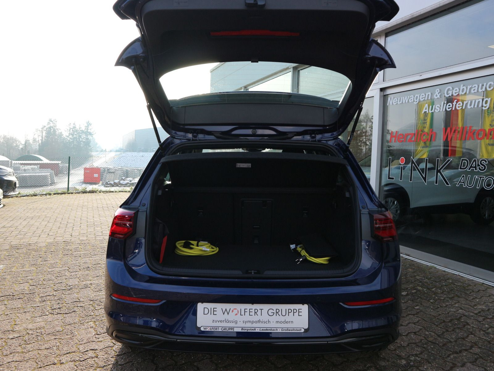 Fahrzeugabbildung Volkswagen Golf GTE 1,4 l eHybrid OPF (150 PS)/(110 PS) DSG *BlackStyle*