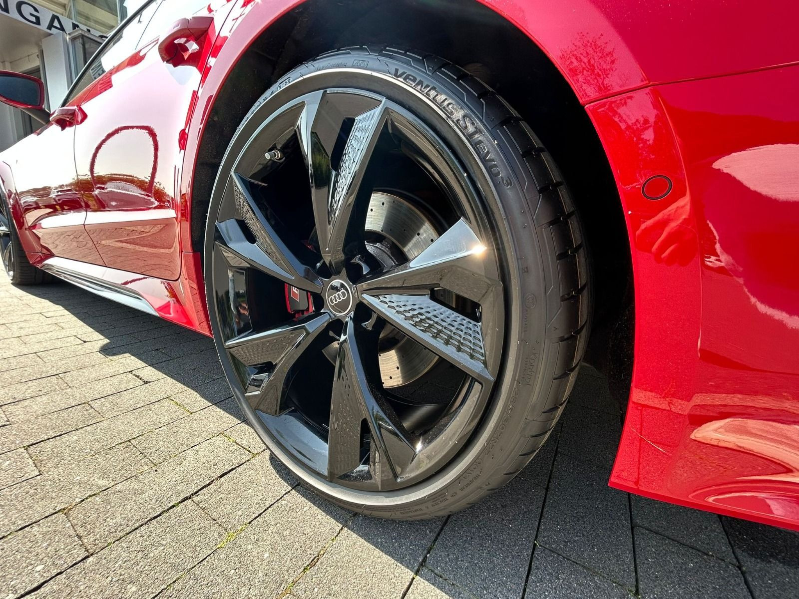 Fahrzeugabbildung Audi RS7 Sportback PERFORMANCE+WINTERRÄD+STANDHEIZUNG