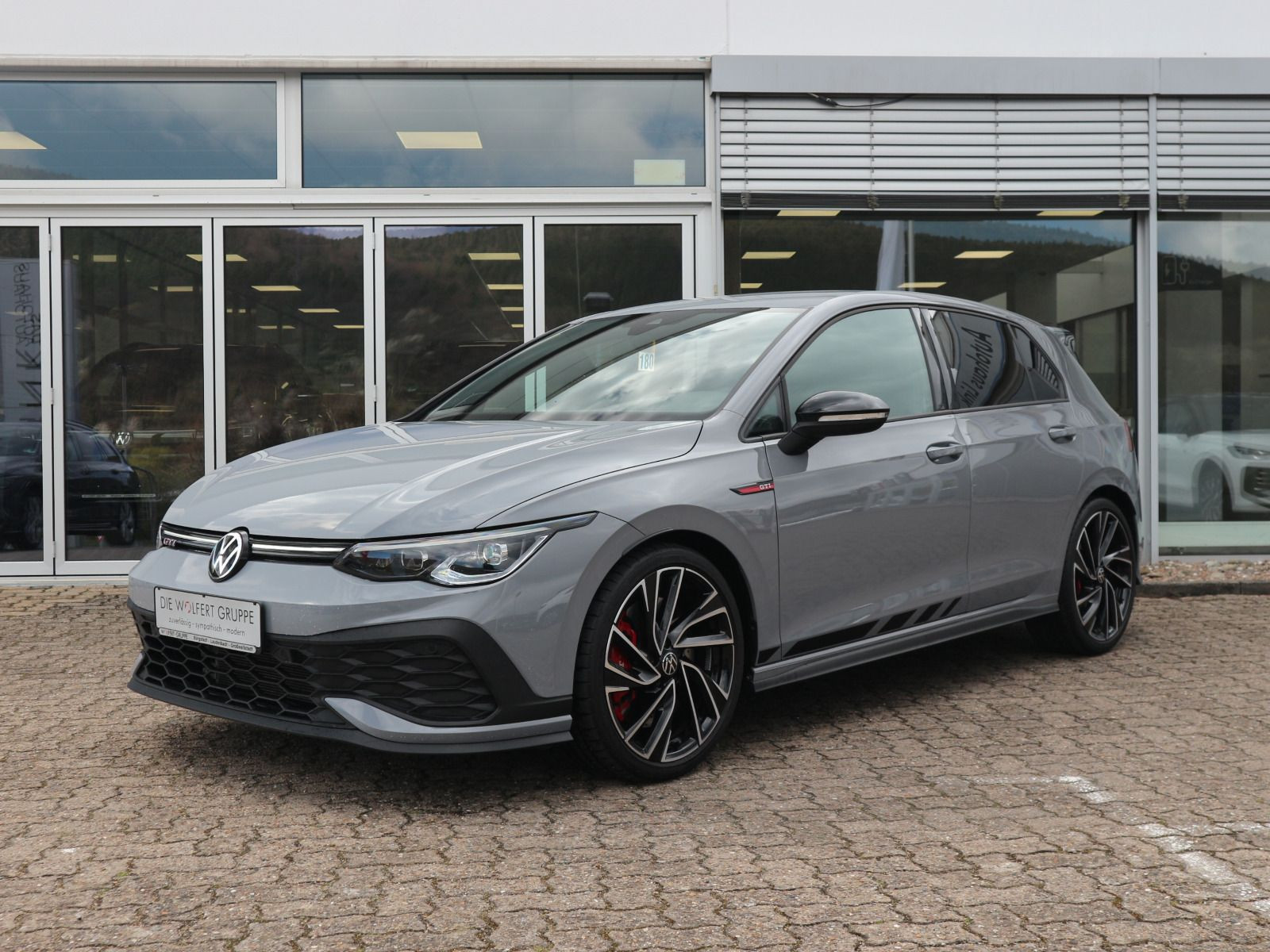 Fahrzeugabbildung Volkswagen Golf GTI Clubsport 2.0 TSI DSG HK RFK ACC NAVI CARPLAY