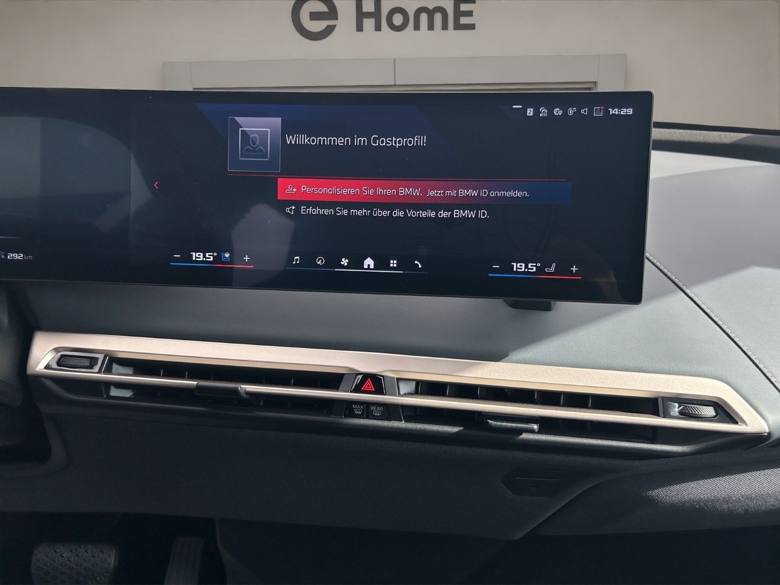Fahrzeugabbildung BMW iX M60