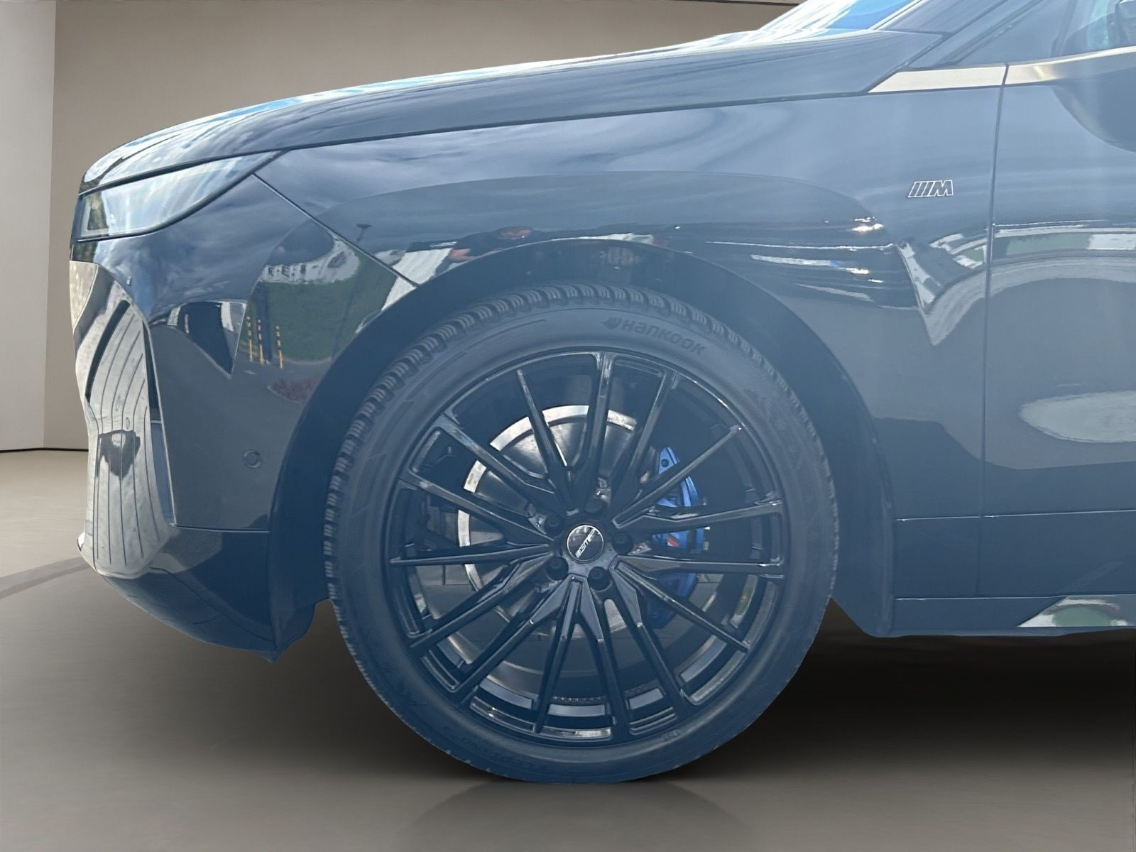 Fahrzeugabbildung BMW iX M60
