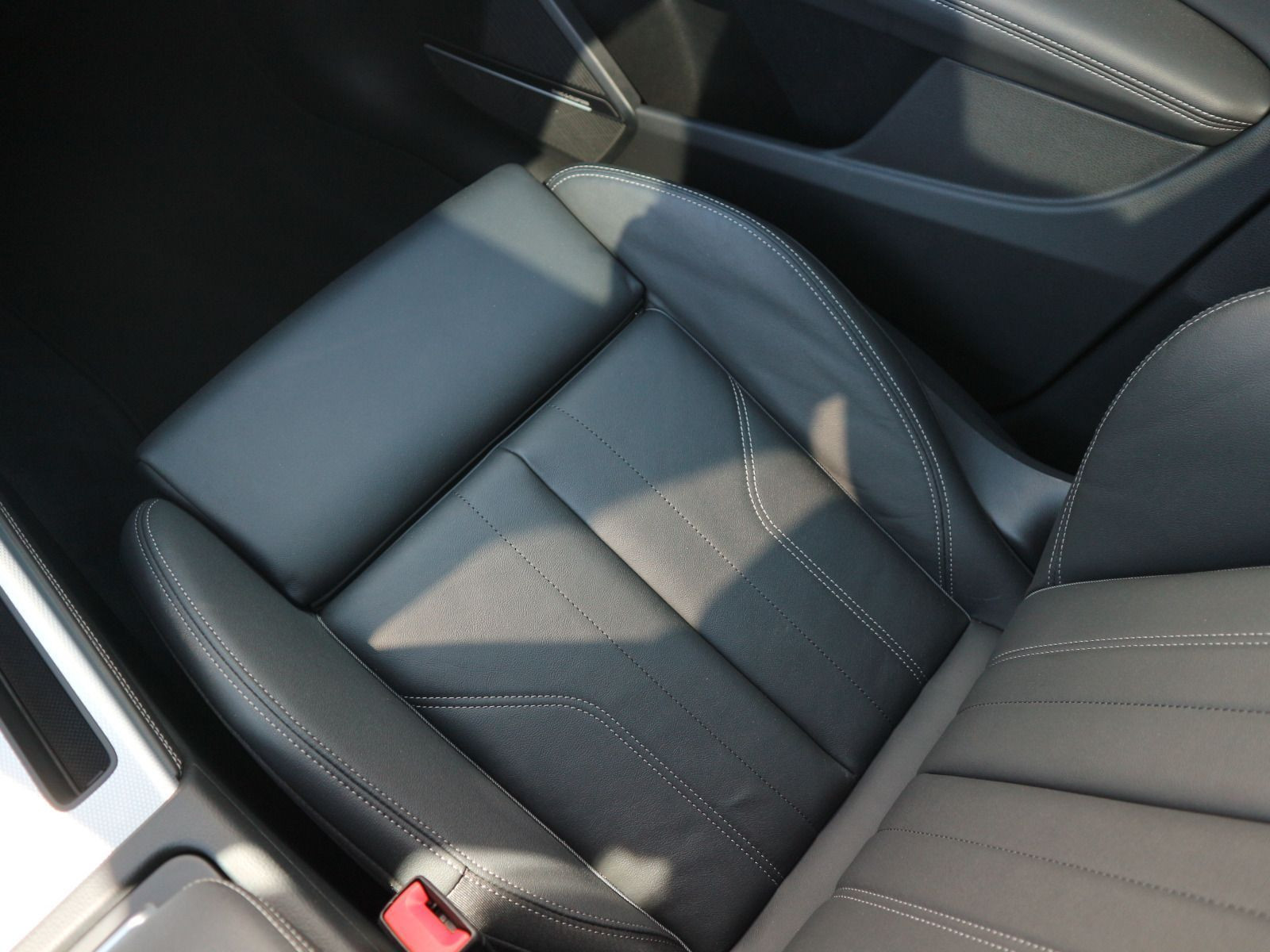 Fahrzeugabbildung Audi Q5 Sportback 55 TFSI e quattro S line 0,5%*AHK*PANO*HUD*B&O