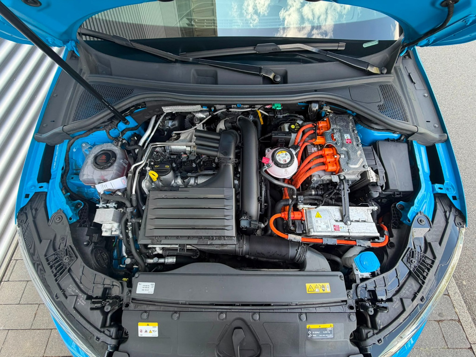 Fahrzeugabbildung Audi A3 Sportback 45 TFSIe S LINE+SONDERLACK+KAMERA+