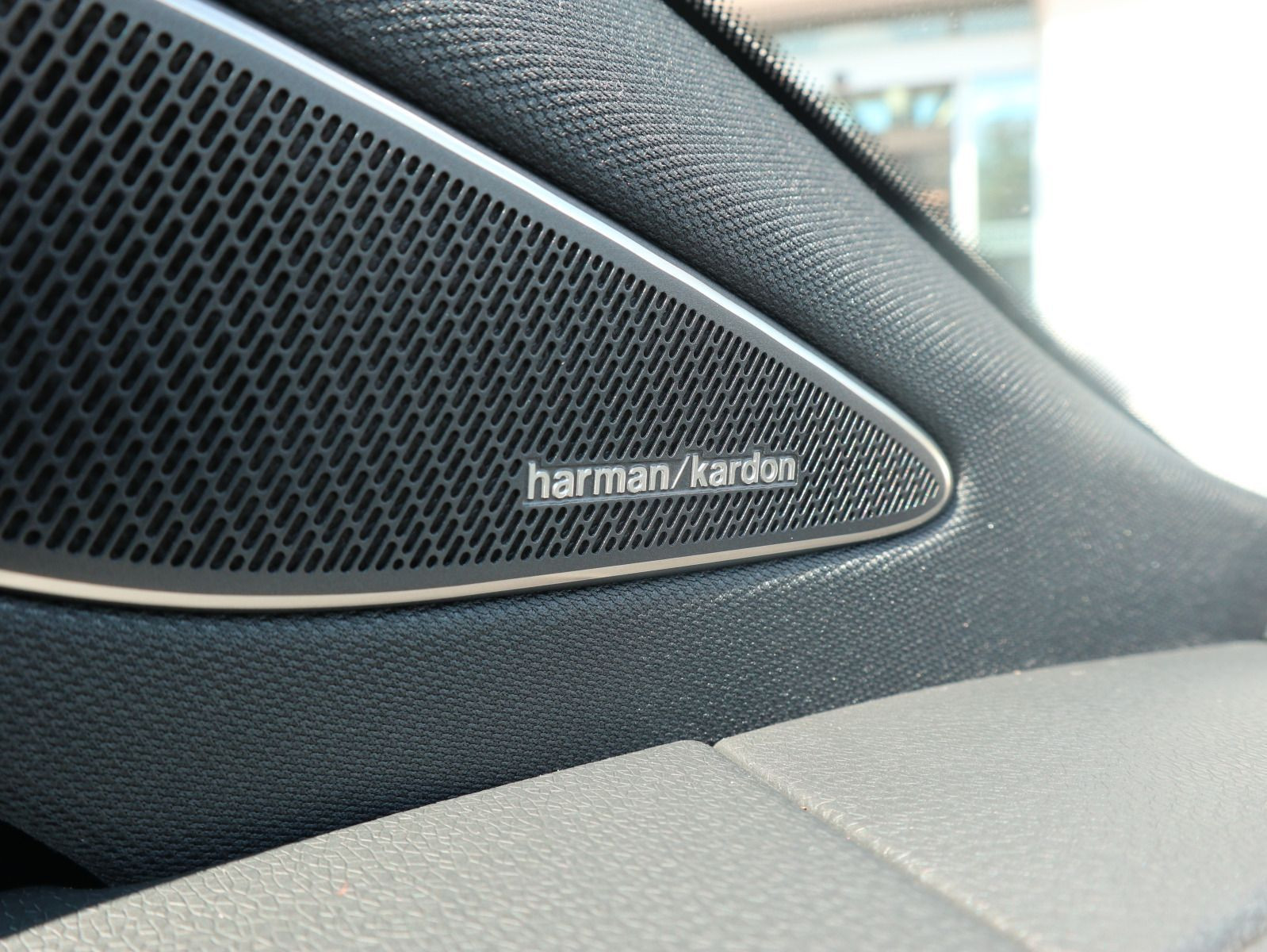 Fahrzeugabbildung Volkswagen ID.7 GTX Tourer 4MOTION (340 PS) 86 kWh *AHK*WINTERRÄDER*WÄRMEPUMPE*