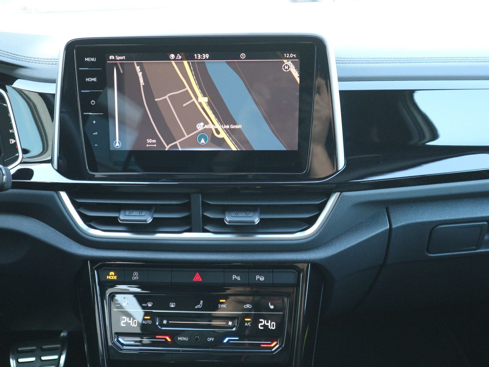 Fahrzeugabbildung Volkswagen T-Roc R-Line 1.5 TSI DSG AHK RFK NAVI ACC LEDER