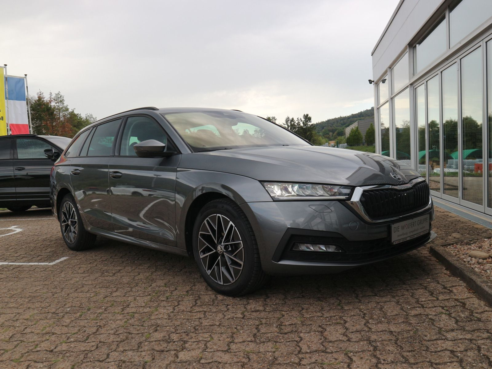 Fahrzeugabbildung SKODA Octavia Combi Clever 2.0 TDI CARPLAY RFK LED