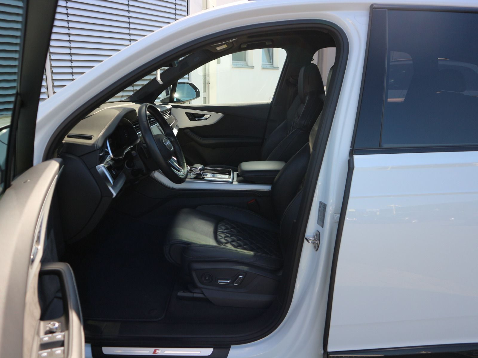 Fahrzeugabbildung Audi Q7 55 TFSI e quattro Pano*HUD*AHK*B&O*Carplay